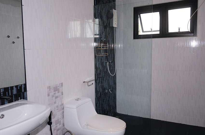 House with Private Pool in Sukhumvit 